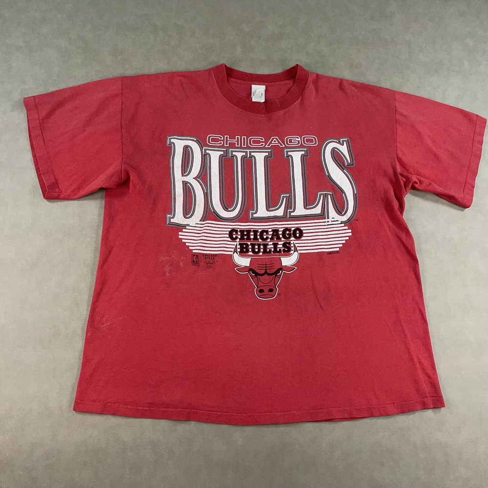 Vintage 90s Chicago Bulls T Shirt Red Mens XL Made In USA Sun Faded NBA Boxy